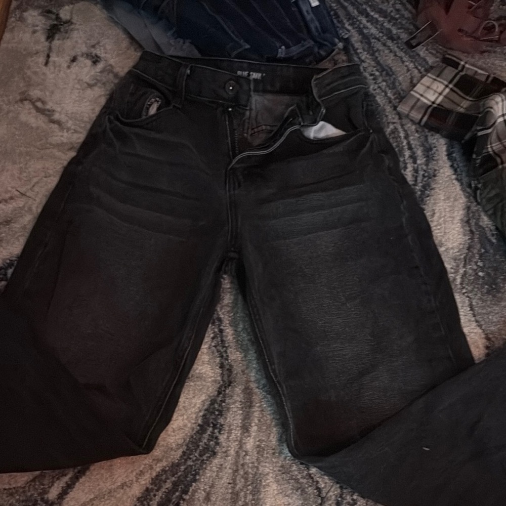 Men's Relaxed Fit Jeans in Charcoal Black